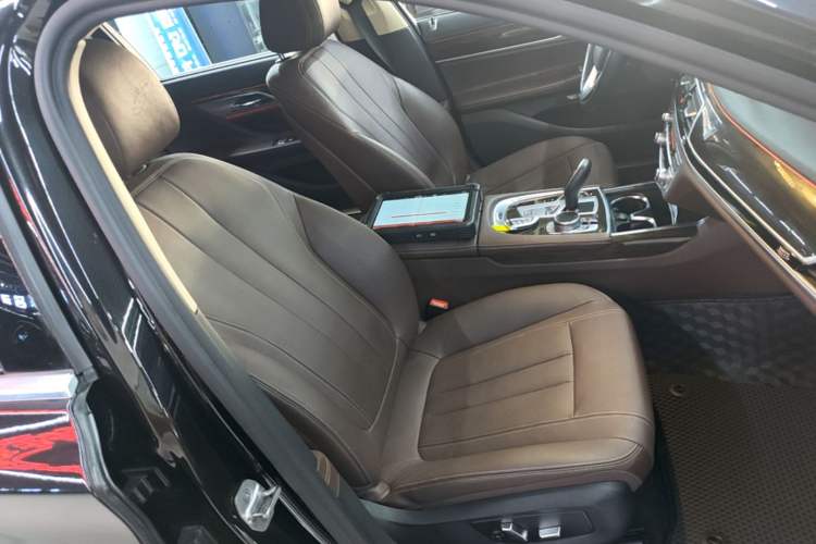 Used BMW 7 Series 2017 730Li Leading Model Right Front Seat