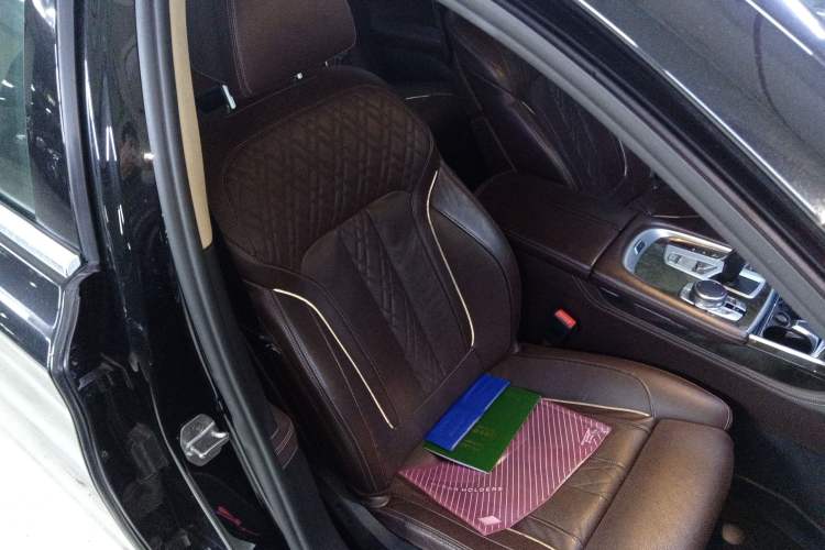 Used BMW 7 Series 2017 730Li Luxury Model Right Front Seat