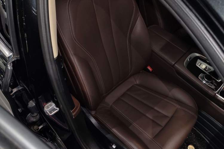 Used BMW 7 Series 2017 730Li Leading Model Right Front Seat