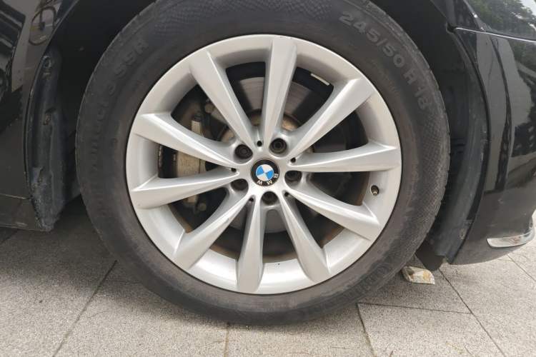 Used BMW 7 Series 2017 730Li Leading Model Right Front Wheel Hub