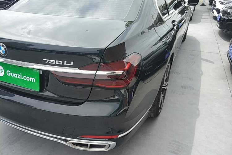 Used BMW 7 Series 2017 730Li Leading Model Right Rear Taillight