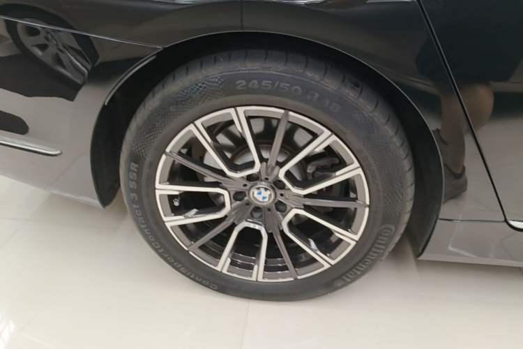 Used BMW 7 Series 2017 730Li Leading Model Right Rear Wheel Hub
