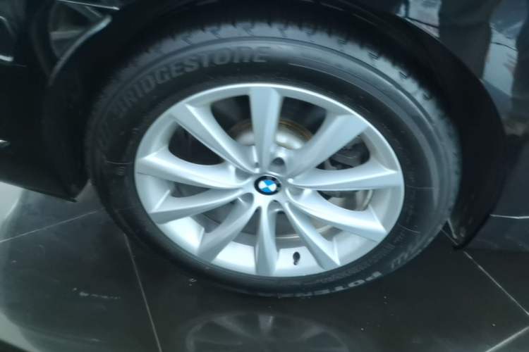 Used BMW 7 Series 2017 730Li Leading Model Right Rear Wheel Hub