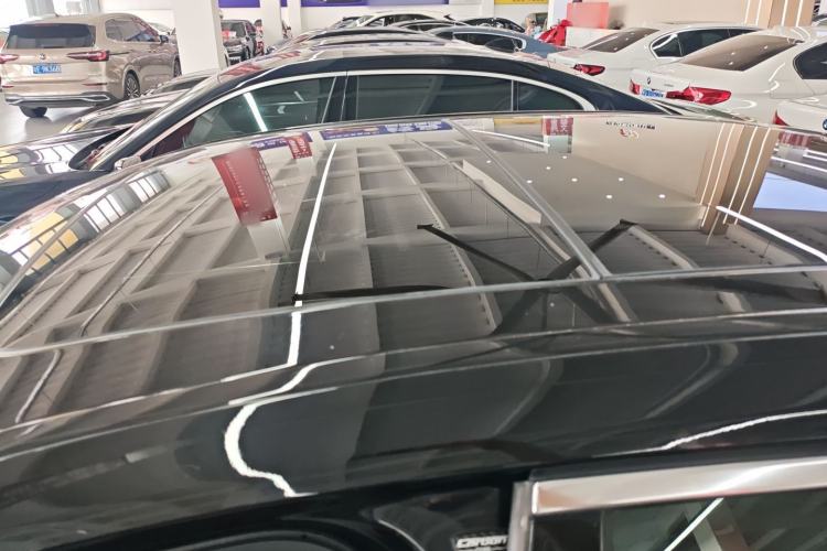 Used BMW 7 Series 2017 730Li Leading Model Roof