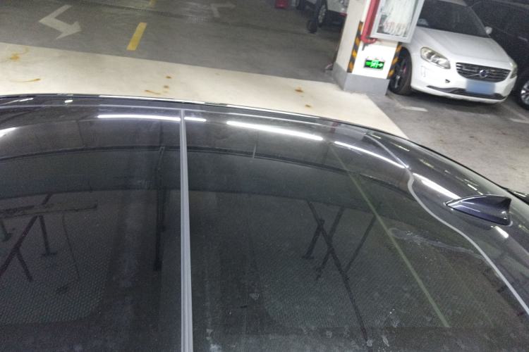 Used BMW 7 Series 2017 730Li Luxury Model Roof