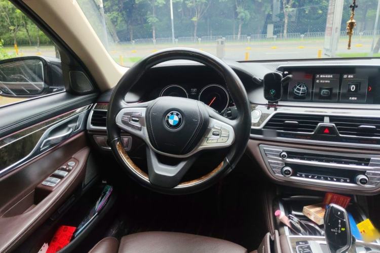 Used BMW 7 Series 2017 730Li Luxury Model Steering Wheel