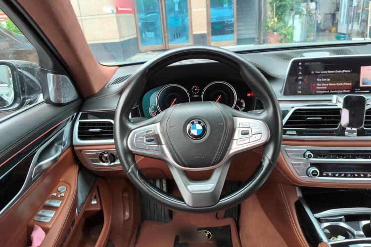 Used BMW 7 Series 2017 740Li xDrive Luxury Edition Steering Wheel