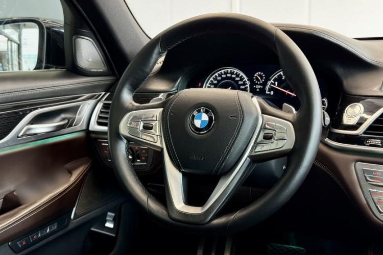 Used BMW 7 Series 2017 730Li Luxury Model Steering Wheel