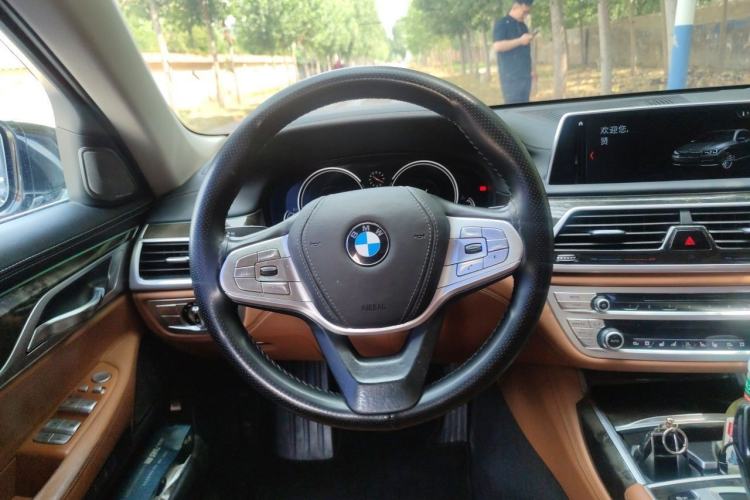 Used BMW 7 Series 2017 730Li Luxury Model Steering Wheel