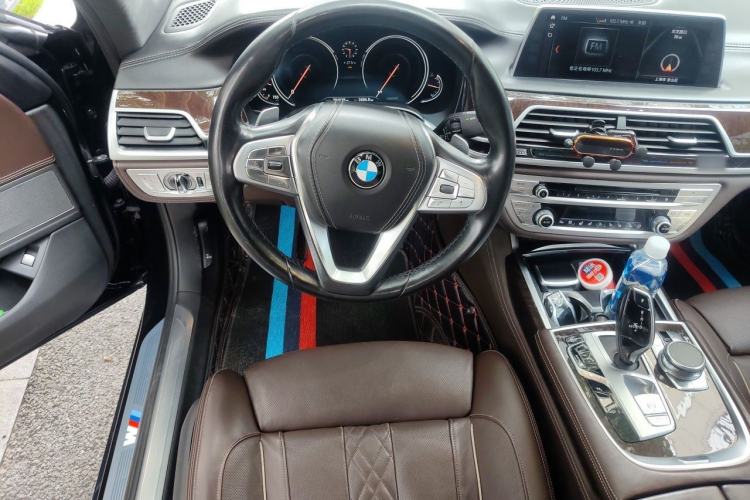 Used BMW 7 Series 2017 740Li xDrive Luxury Edition Steering Wheel
