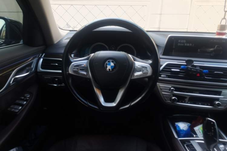 Used BMW 7 Series 2017 730Li Leading Model Steering Wheel
