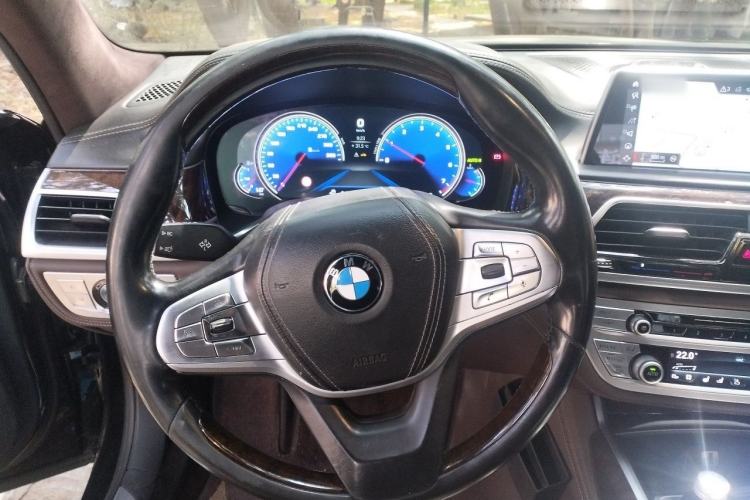 Used BMW 7 Series 2017 740Li xDrive Luxury Edition Steering Wheel