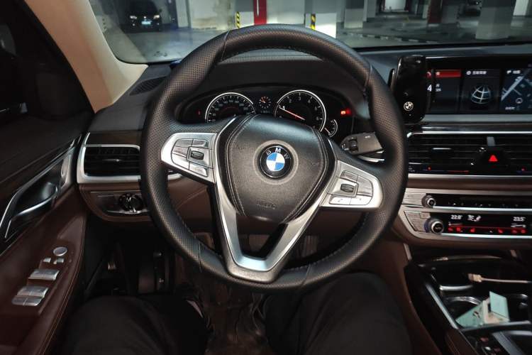 Used BMW 7 Series 2017 730Li Leading Model Steering Wheel