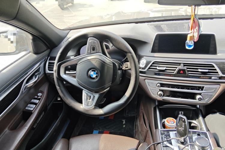Used BMW 7 Series 2017 730Li Leading Model Steering Wheel