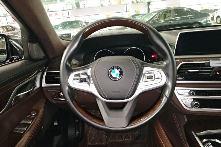 Used BMW 7 Series 2017 740Li xDrive Luxury Edition Steering Wheel
