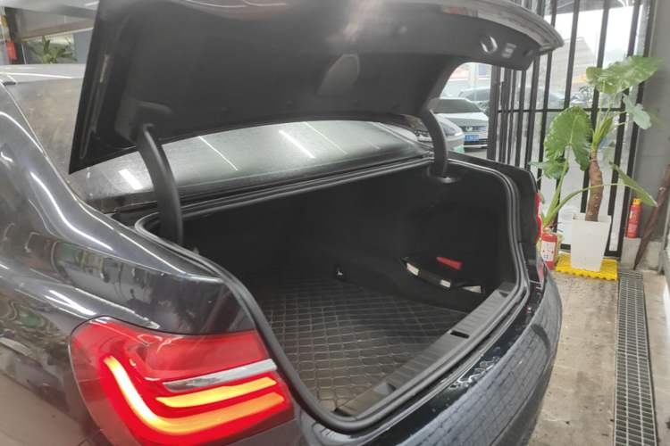 Used BMW 7 Series 2017 730Li Luxury Model Trunk