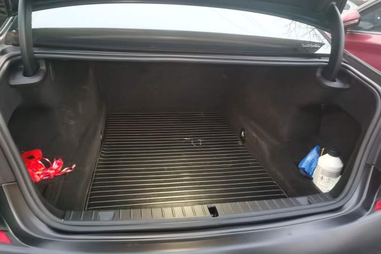 Used BMW 7 Series 2017 M760Li xDrive Trunk