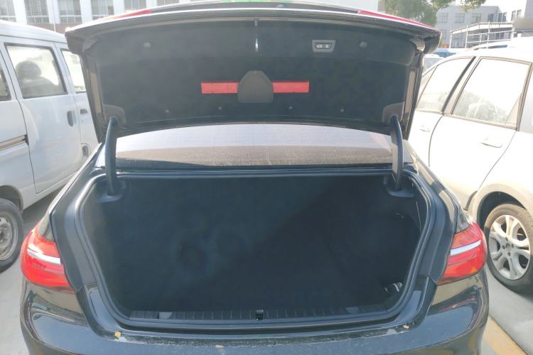 Used BMW 7 Series 2017 730Li Leading Model Trunk