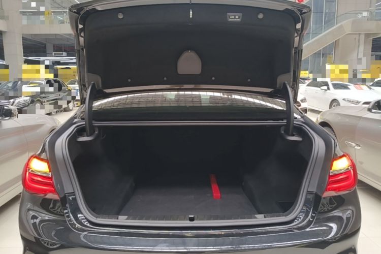 Used BMW 7 Series 2017 730Li Leading Model Trunk