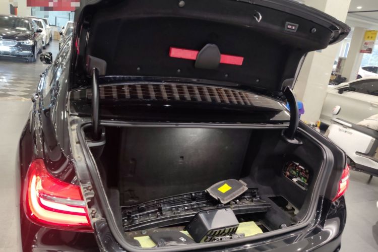 Used BMW 7 Series 2017 730Li Leading Model Trunk