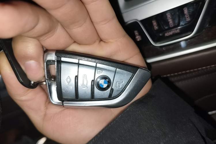 Used BMW 7 Series 2017 740Li xDrive Luxury Edition Vehicle Key