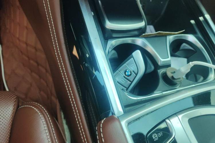 Used BMW 7 Series 2017 740Li xDrive Luxury Edition Vehicle Key
