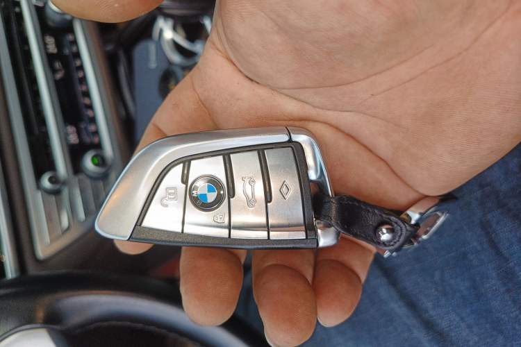 Used BMW 7 Series 2017 740Li Luxury Edition Vehicle Key