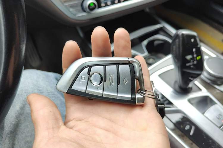 Used BMW 7 Series 2017 740Li Luxury Edition Vehicle Key