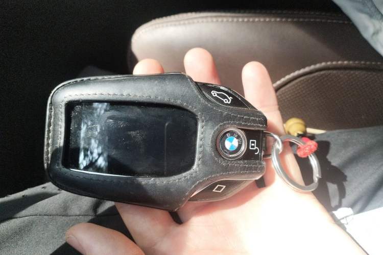 Used BMW 7 Series 2017 740Li xDrive Luxury Edition Vehicle Key