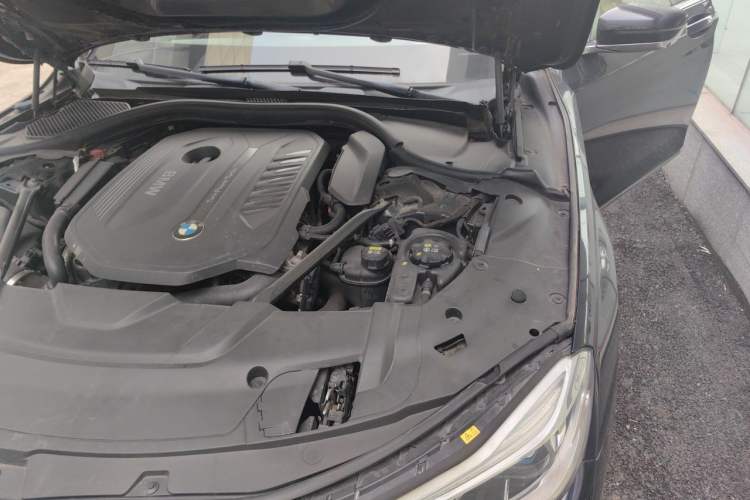 Used BMW 7 Series  Engine Bay Left