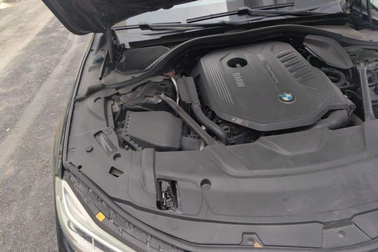 Used BMW 7 Series  Engine Bay Right