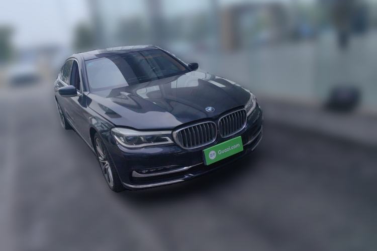 Used BMW 7 Series  Front Right 45 Deg