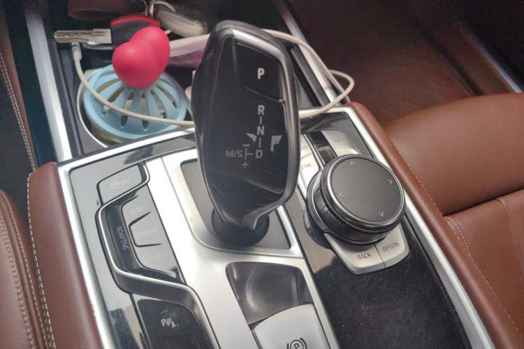 Used BMW 7 Series  Gear Lever