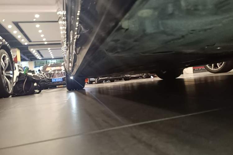 Used BMW 7 Series 2017 730Li Leading Model Left Side Sill