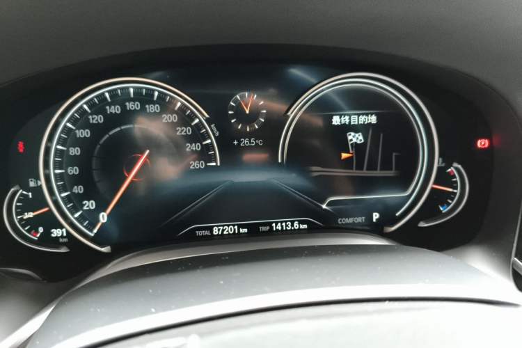 Used BMW 7 Series 2017 730Li Leading Model Odometer Close Up