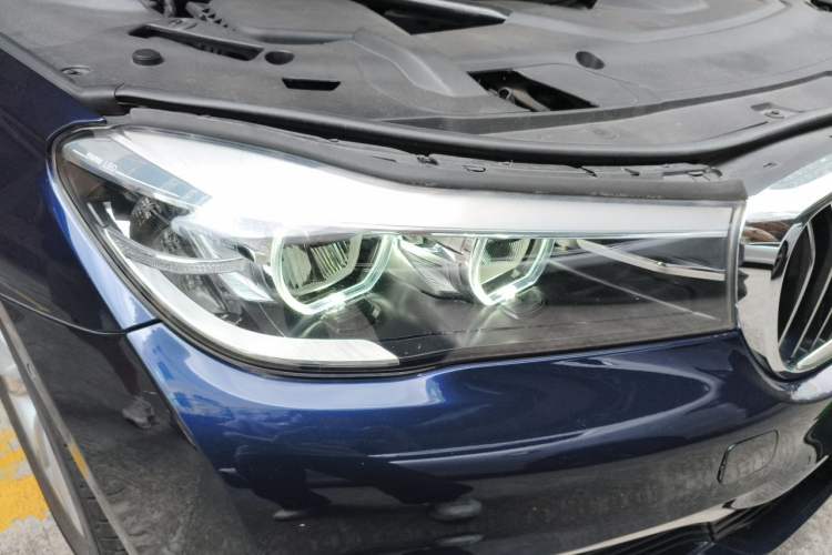 Used BMW 7 Series 2017 730Li Leading Model Right Front Headlight