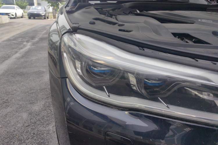 Used BMW 7 Series  Right Front Headlight