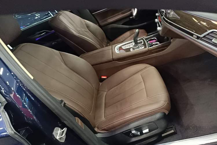 Used BMW 7 Series 2017 730Li Leading Model Right Front Seat
