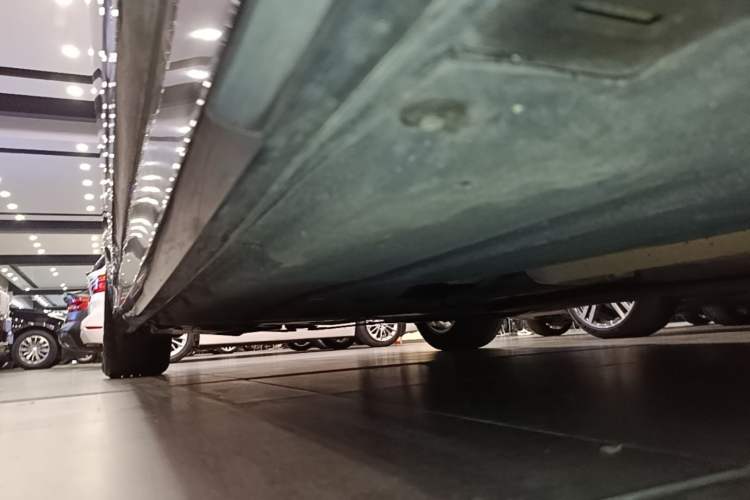 Used BMW 7 Series 2017 730Li Leading Model Right Side Sill