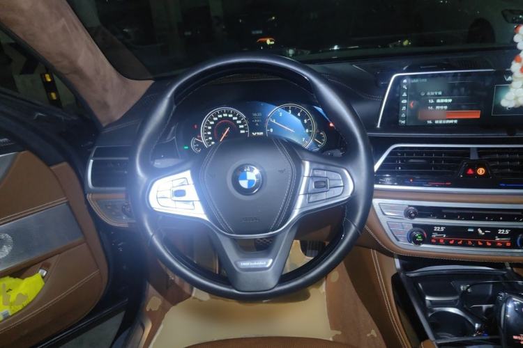 Used BMW 7 Series 2017 M760Li xDrive Excellence Luxury Edition Steering Wheel