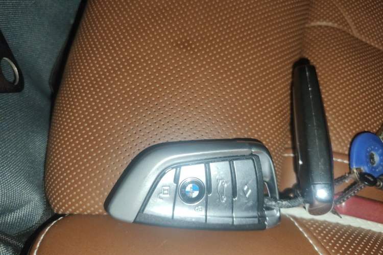 Used BMW 7 Series 2017 M760Li xDrive Excellence Luxury Edition Vehicle Key
