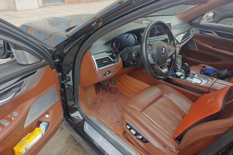 Used BMW 7 Series 2017 740Li xDrive Luxury Edition Driver Seat