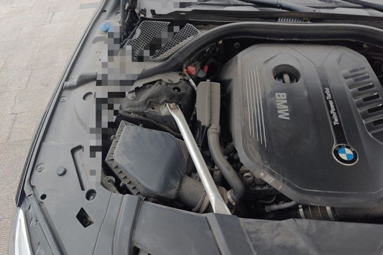 Used BMW 7 Series 2017 740Li xDrive Luxury Edition Engine Bay Right