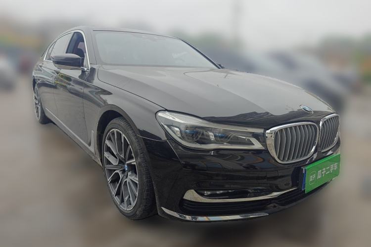 Used BMW 7 Series 2017 740Li xDrive Luxury Edition Front Right 45 Deg