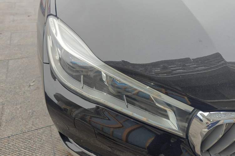Used BMW 7 Series 2017 740Li xDrive Luxury Edition Right Front Headlight