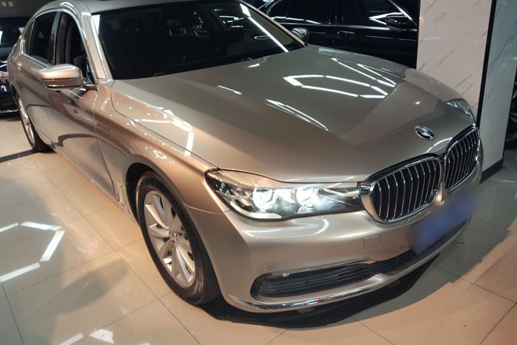 Used BMW 7 Series 2017 730Li Leading Model Front Right 45 Deg