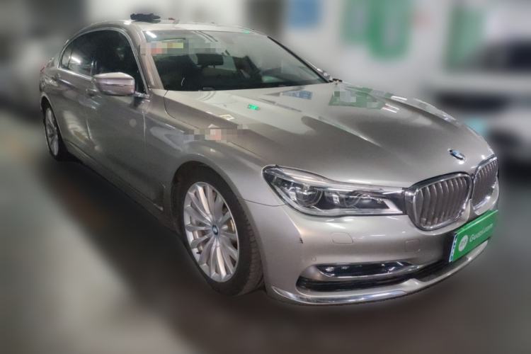 Used BMW 7 Series 2017 740Li Luxury Edition Front Right 45 Deg