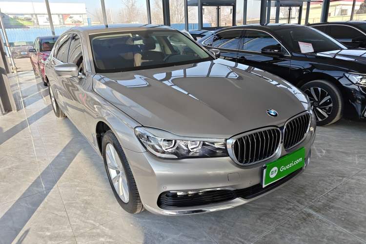 Used BMW 7 Series 2017 730Li Leading Model Front Right 45 Deg