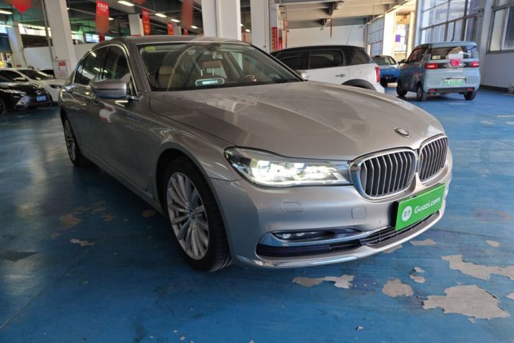 Used BMW 7 Series 2017 740Li Luxury Edition Front Right 45 Deg