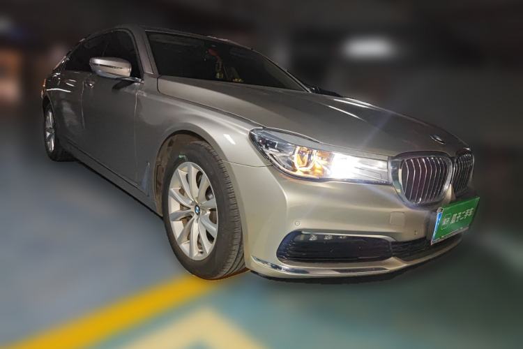 Used BMW 7 Series 2017 730Li Leading Model Front Right 45 Deg